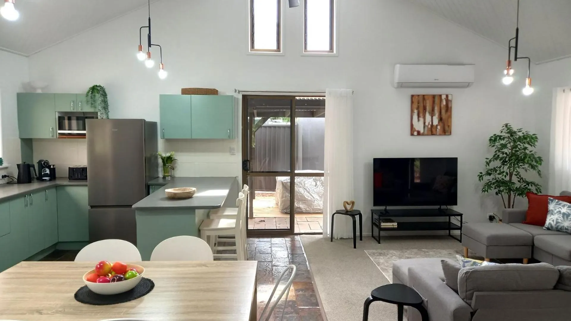 Bomburra 8 Villa Rainbow Beach